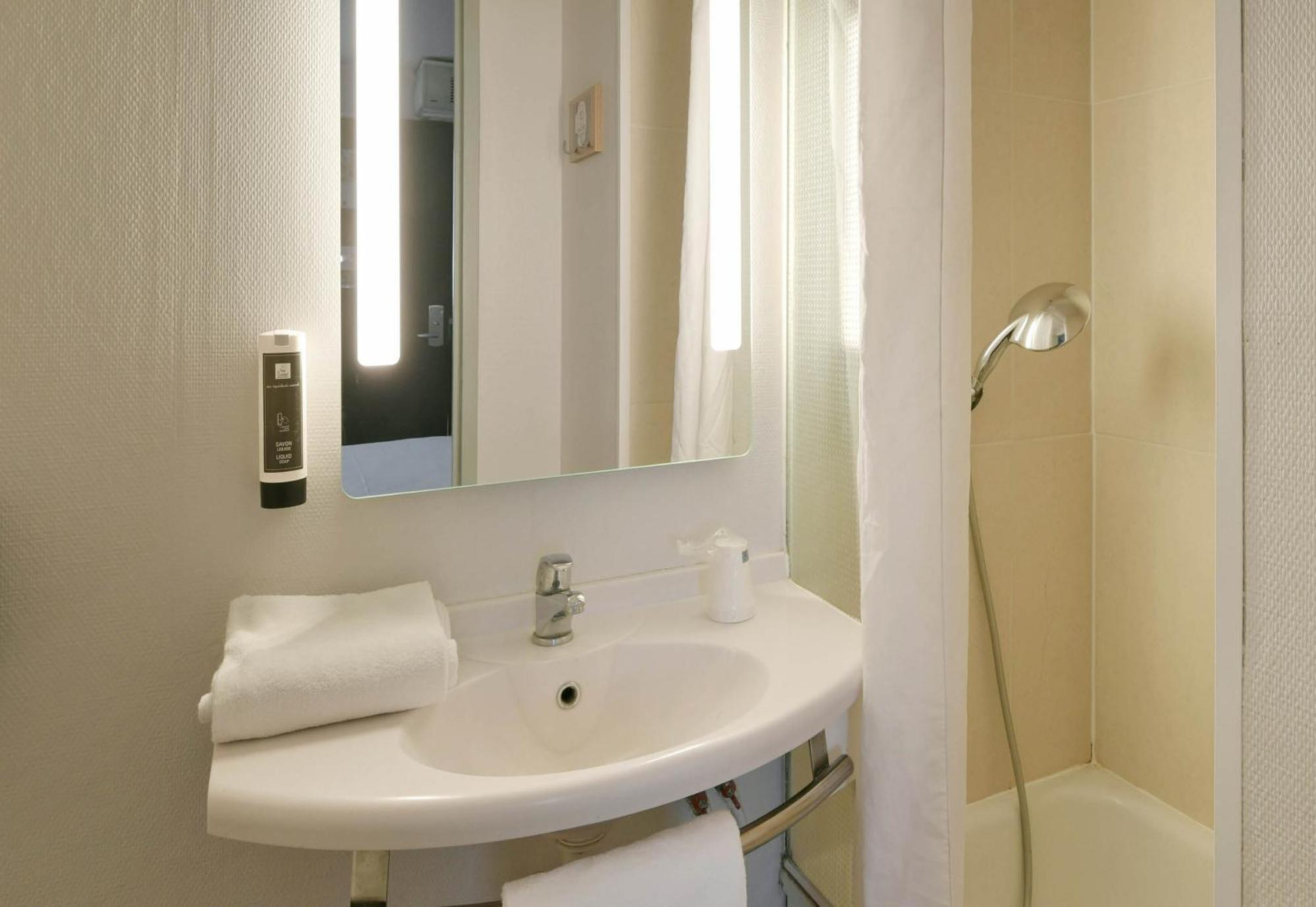 B&B Hotel Le Mans Sud Arnage Buitenkant foto